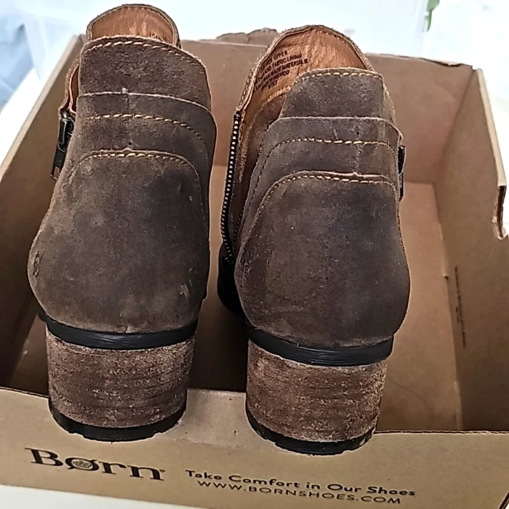 Born 11 M zip booties Malta ii brown taupe